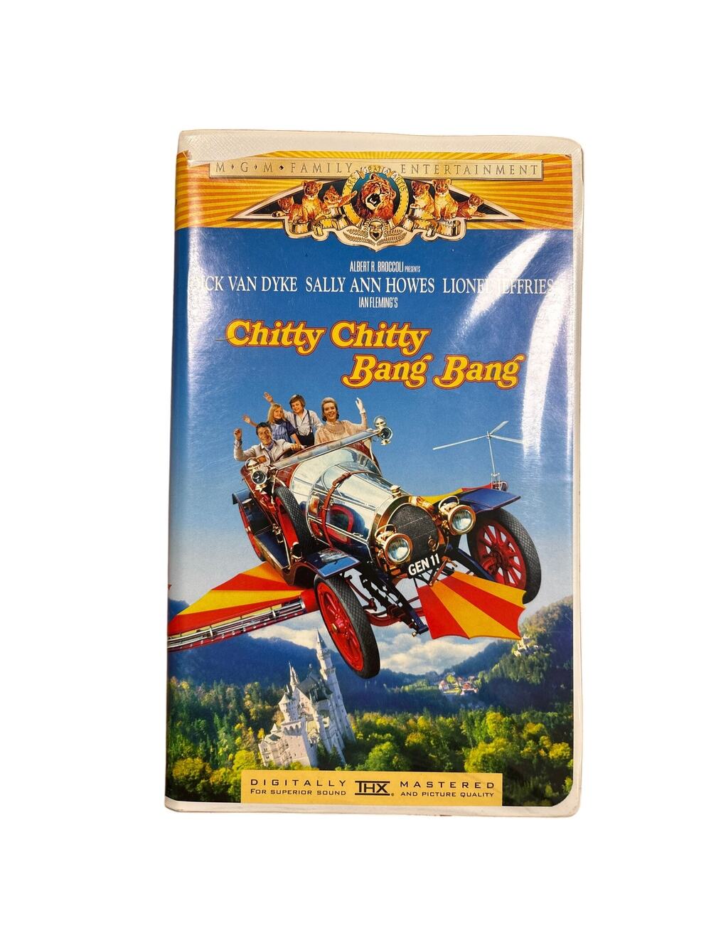 Chitty Chitty Bang Bang VHS Video Tape Musical Clamshell 30th anniversary